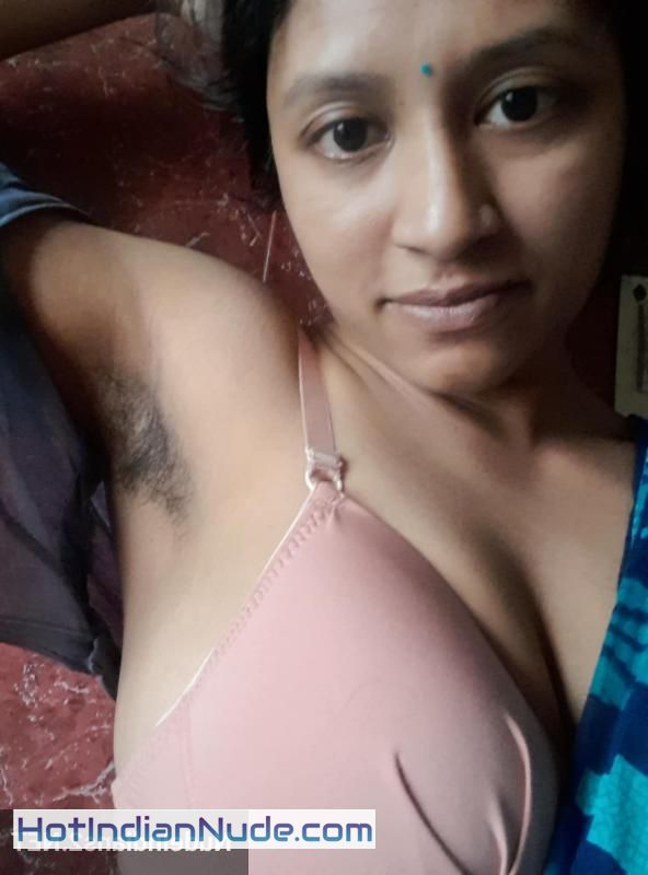 Indian Bhabhi Nude Pics