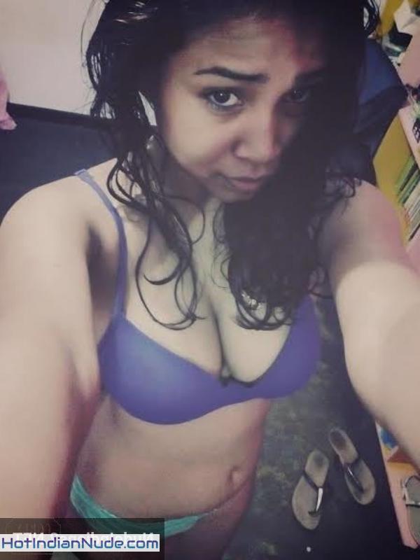 Mallu Aunty Nude Pic