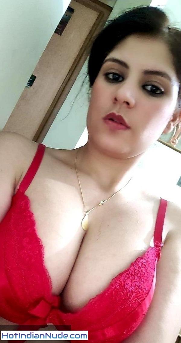 Bhabhi Nude Pics