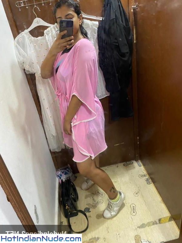 Badi Chuchi Nri Bathroom Mein Nangi Photo