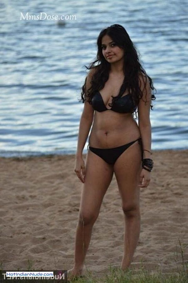big but porn pics ki nangi pics aur hot gallery - My college GF Nisha’s bra panty and tight ass photos leaked 276
