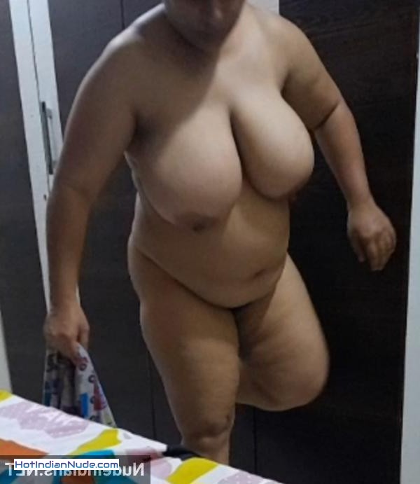 big fuking boobs ki nangi pics aur hot gallery - Enjoy my Muslim aunty huge big boobs and chubby body show 206