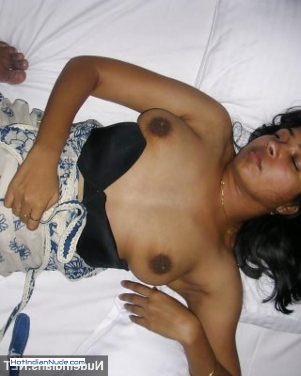 couple having sex nude ki nangi pics aur hot gallery - Andhra cheating wife sex affair with husband’s friend 552