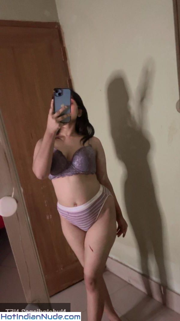 Cute College Kashmiri Indian Nude Pics Xxx