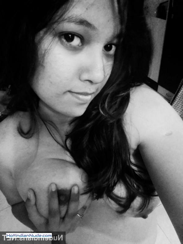desi girl nude video ki nangi pics aur hot gallery - Nude boobs desi girl pics – Sexy GF selfies leaked on V day 834
