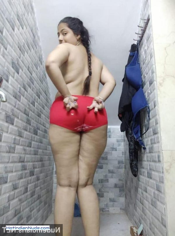 Sexy desi girl xxx image pics leak: Horny Kannada girl big tits and as