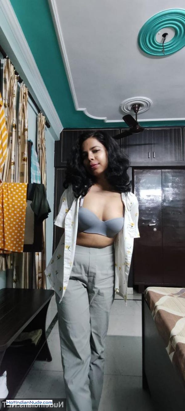 free indian nude pics ki nangi pics aur hot gallery - 20yo Hot girl shares boobs pics to lover after feeling horny 734