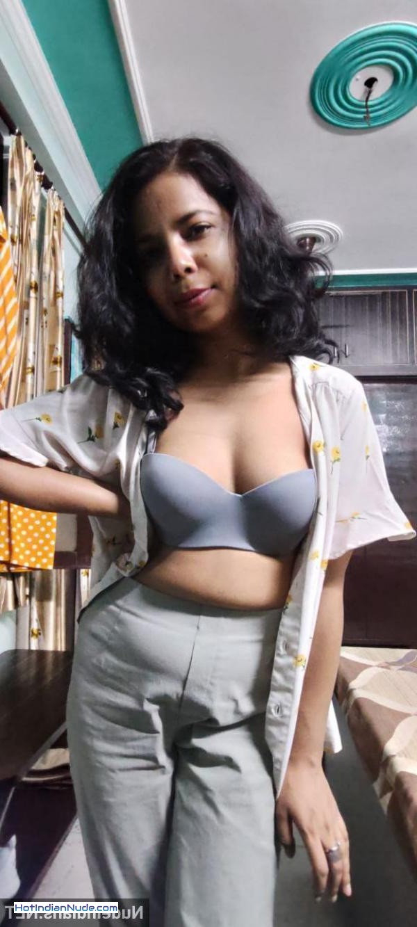 free indian nude pics ki nangi pics aur hot gallery - 20yo Hot girl shares boobs pics to lover after feeling horny 734