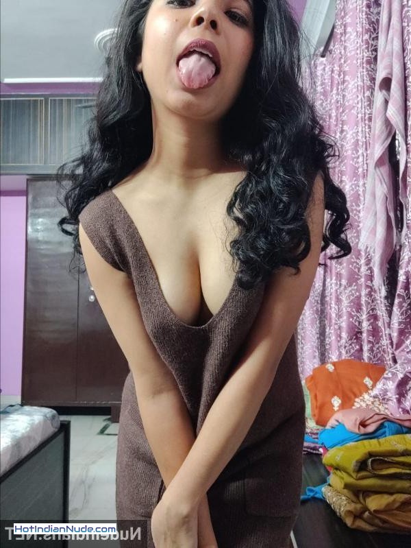 free indian nude pics ki nangi pics aur hot gallery - 20yo Hot girl shares boobs pics to lover after feeling horny 734