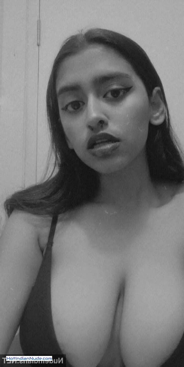 free nude pictures of hot women ki nangi pics aur hot gallery - Cute Indian big boobs girl xxx pics in nude topless selfies 548