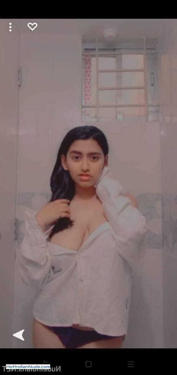free nude pictures of hot women ki nangi pics aur hot gallery - Cute Indian big boobs girl xxx pics in nude topless selfies 548