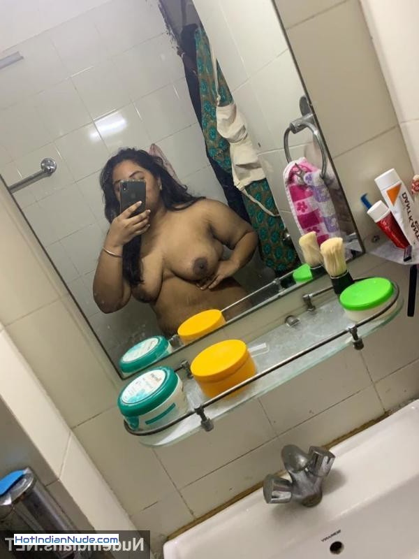 free pics beautiful nude women ki nangi pics aur hot gallery - Mallu chubby girl flashing juicy big boobs selfies feeling horny 76