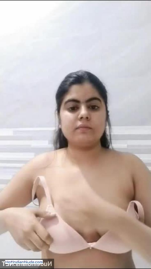 free porn and sex pics ki nangi pics aur hot gallery - 18+ Muslim teen girl juicy boobs show in tight bra to lover 825