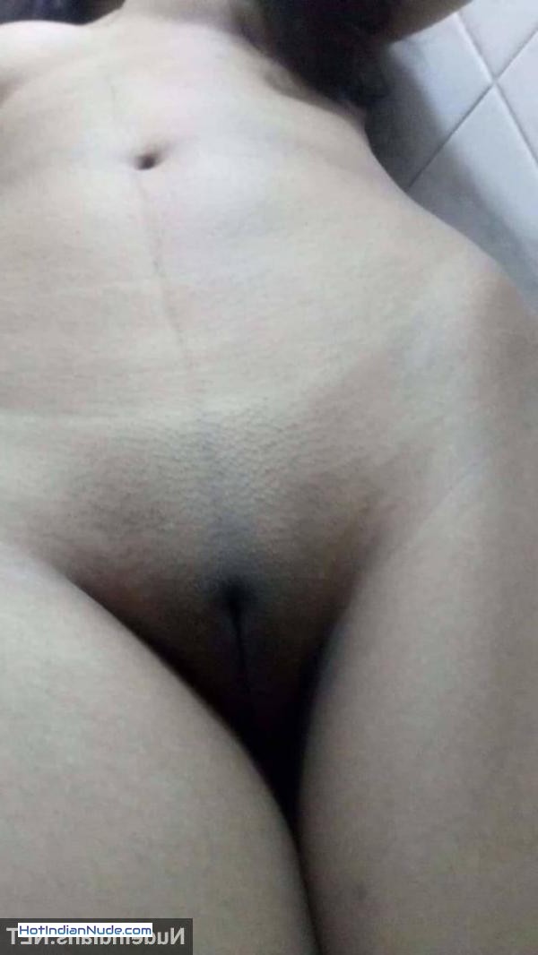 girlfriend naked selfies ki nangi pics aur hot gallery - 18+ Marathi teen girl Priya small boobs and pussy show naked 932