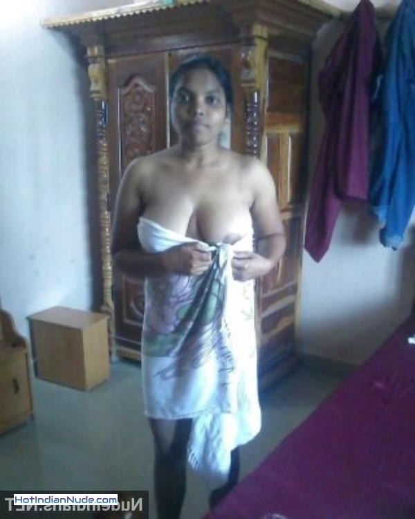 Garam bhabhi ki devar ke saath nangi masti aur leak videos