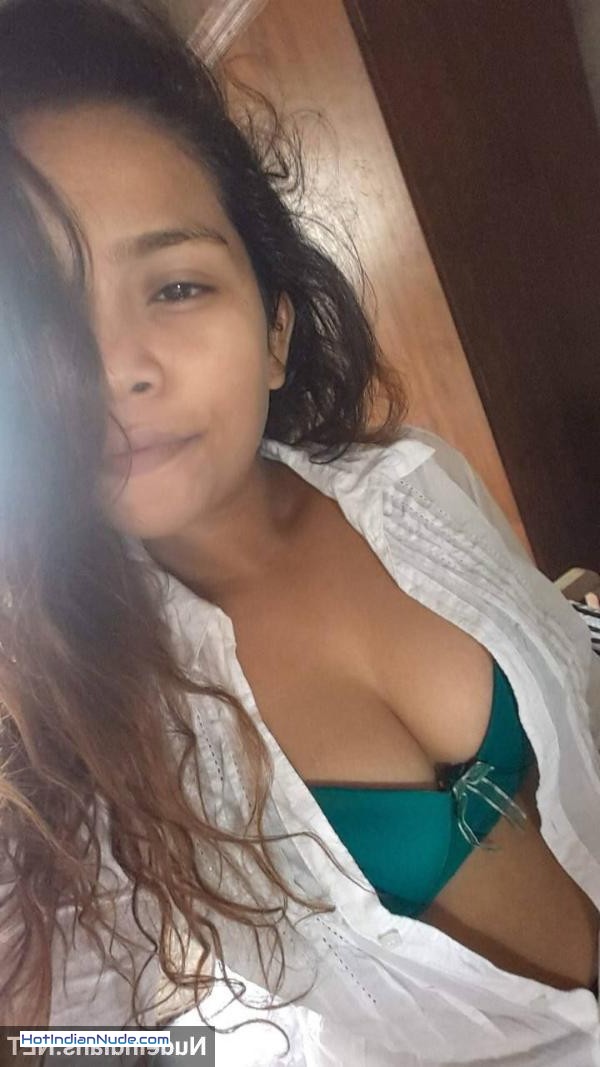 hot nude bhabhi pics ki nangi pics aur hot gallery - 18+ Mallu girl nude boobs images – Hot selfies in tight bra 71