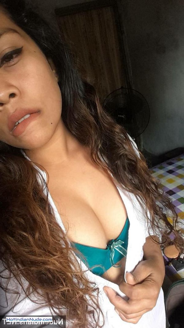 hot nude bhabhi pics ki nangi pics aur hot gallery - 18+ Mallu girl nude boobs images – Hot selfies in tight bra 71