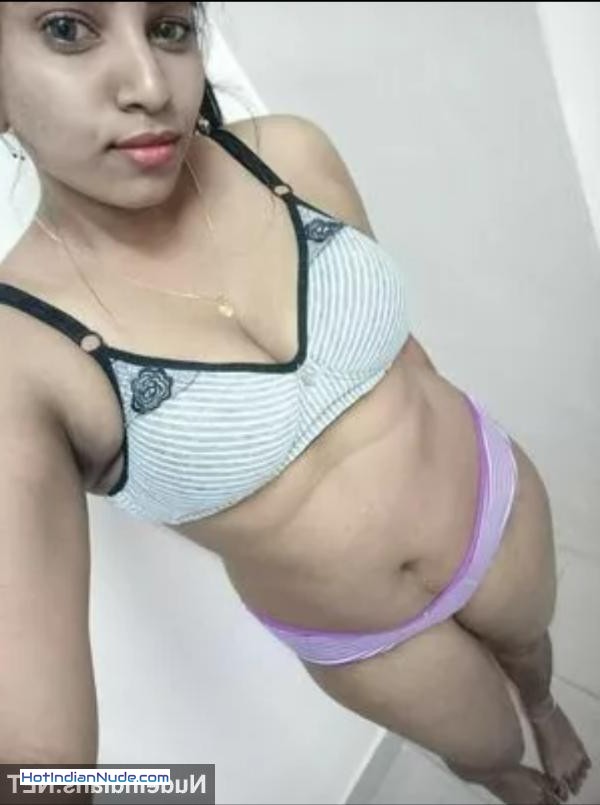 hot nude indian images ki nangi pics aur hot gallery - My Kochi office girl shared nudes with me before her marriage 644