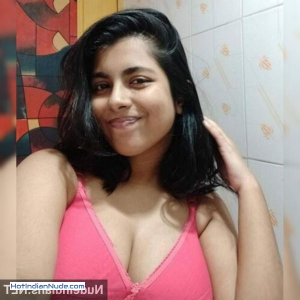 india girls sex photos ki nangi pics aur hot gallery - Malayali girls flashing juicy boobies while looking for sex 482