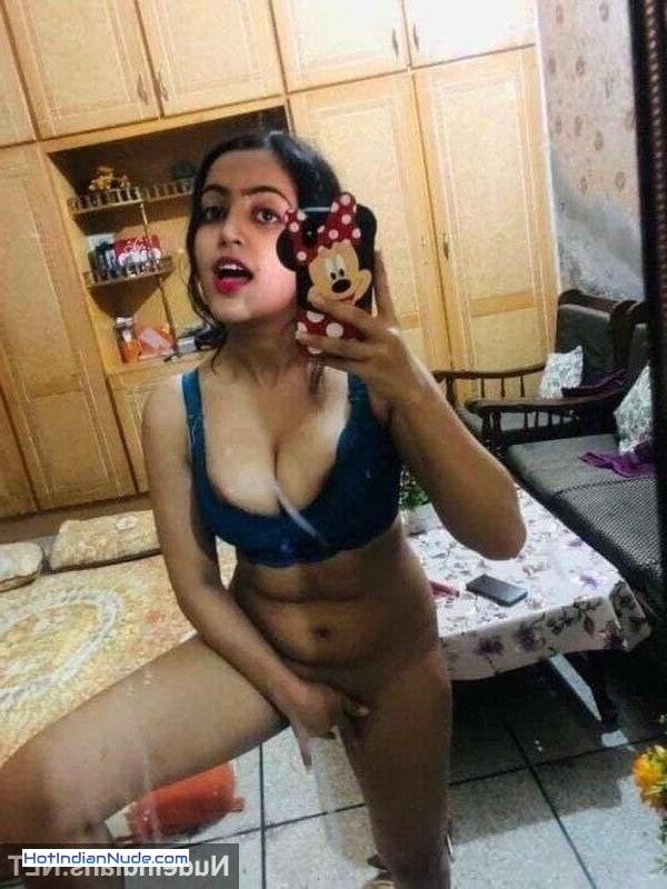 Indian Girls.Nude Pics full video aur image collection