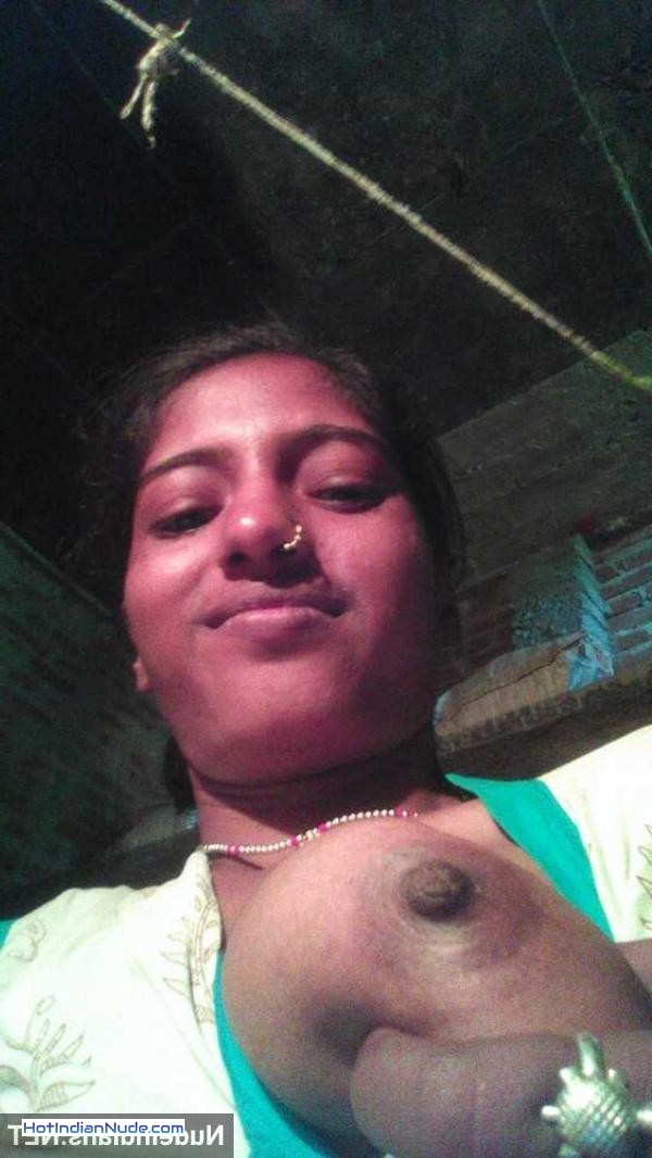indian kinky girl nude photos ki nangi pics aur hot gallery - Lusty Bihari girl spreads pink pussy during video call with BF 701
