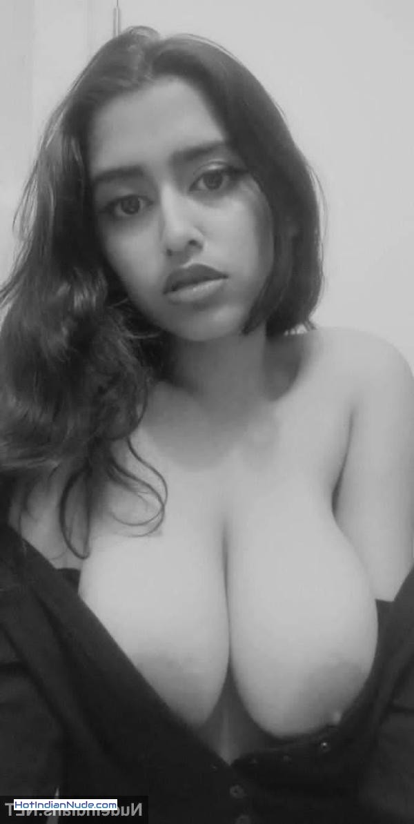 Tharkee indian milf nude pics ki gallery: Cute Indian big boobs girl x