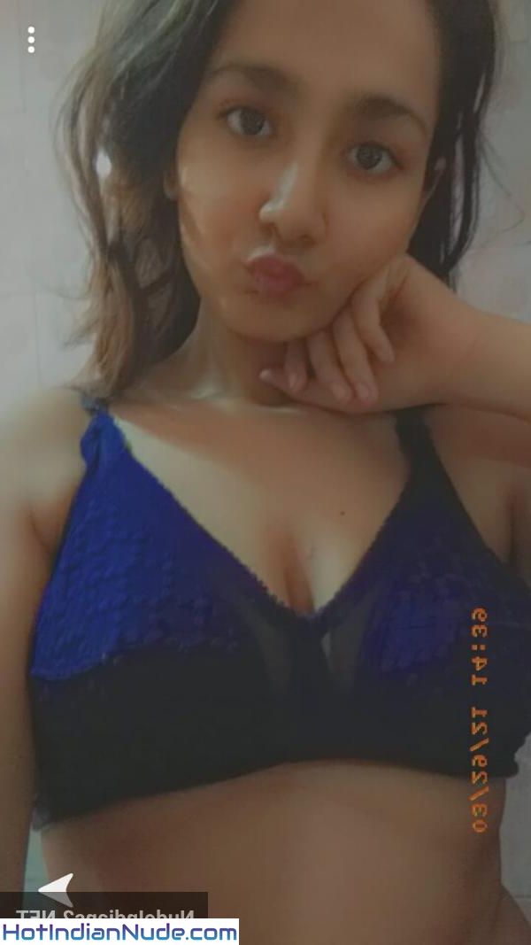 Lucknow Musalmaan Ladki Sexy Nangi Photo