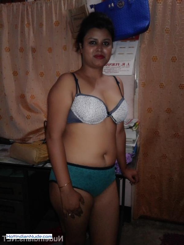 mallu nude photos ki nangi pics aur hot gallery - Bengali boudi pussy pics clicked by devar before choda chudi 804