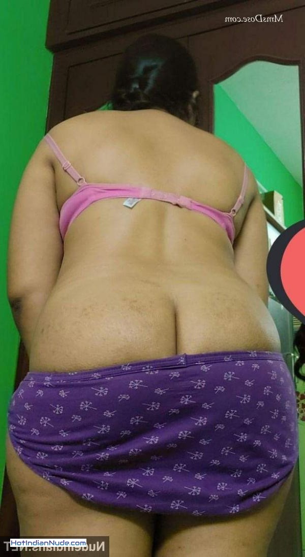 naked boobs indian ki nangi pics aur hot gallery - MILF Telugu aunty exposing round big boobs in saree and bra 720