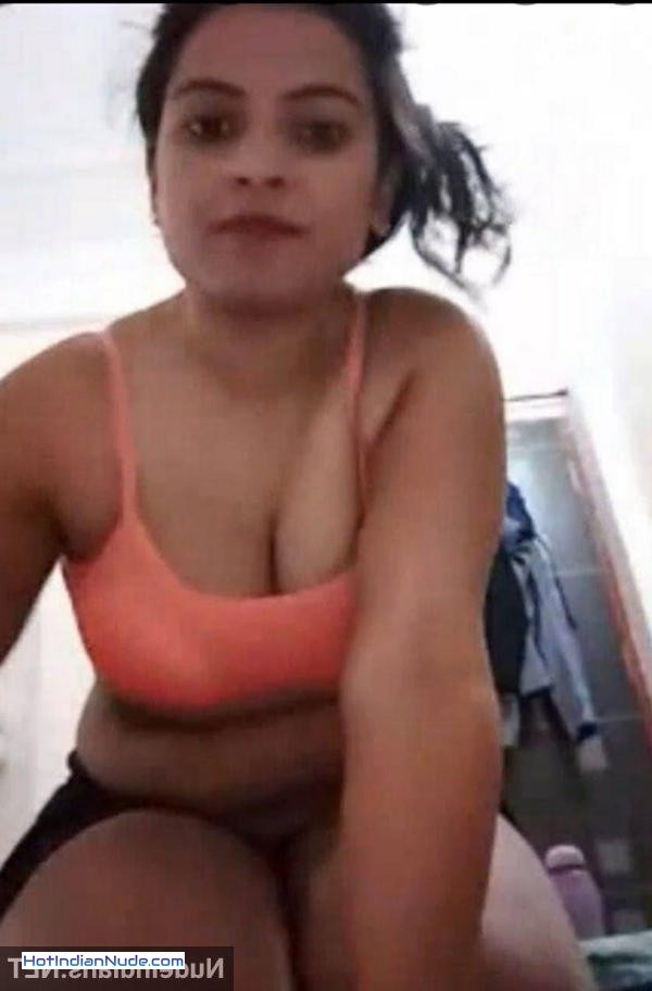 nude bhabhi photos ki nangi pics aur hot gallery - Tamil housewife nude images clicked by hubby while sleeping 216