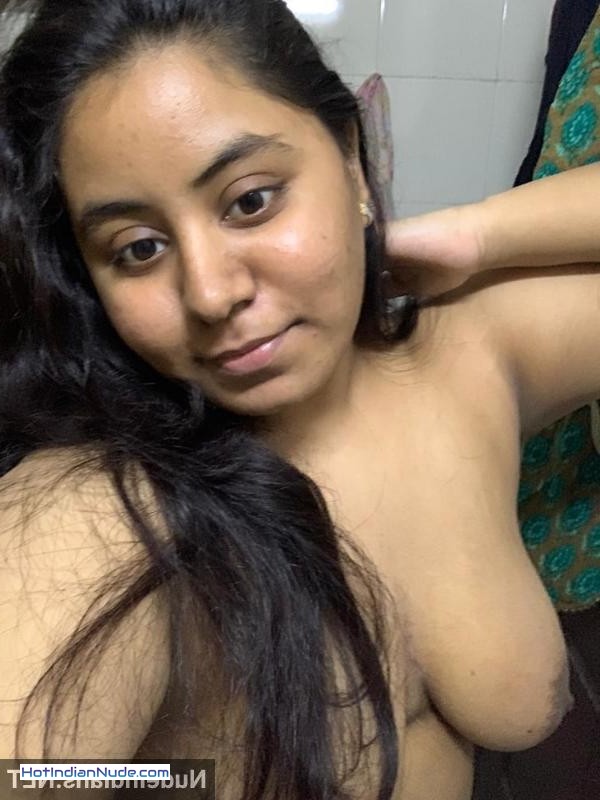 nude cougar selfies ki nangi pics aur hot gallery - Mallu chubby girl flashing juicy big boobs selfies feeling horny 199