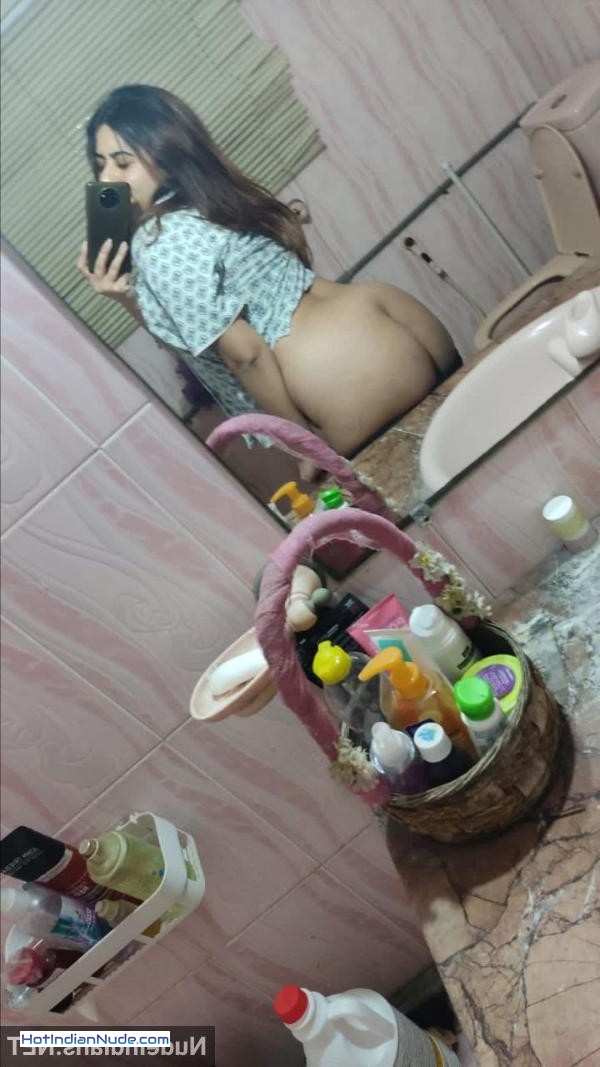 Latest Nude Pics Big Boobs ki garm photos dekhlo