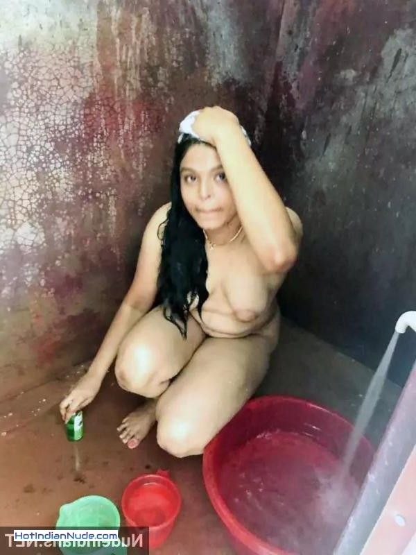 Nude Pics Indian Bhabhi ki hot photos aur nude collection