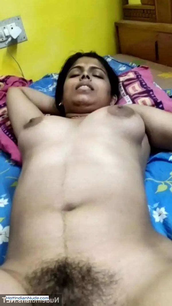 Nude Pics Indian Bhabhi ki hot photos aur nude collection