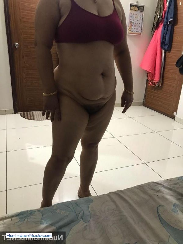 Nude Pics Of Desi Bhabhi ki nangi pics aur hot gallery - Marathi sexy bhabhi porn pics – MILF big boobs and ass show 786