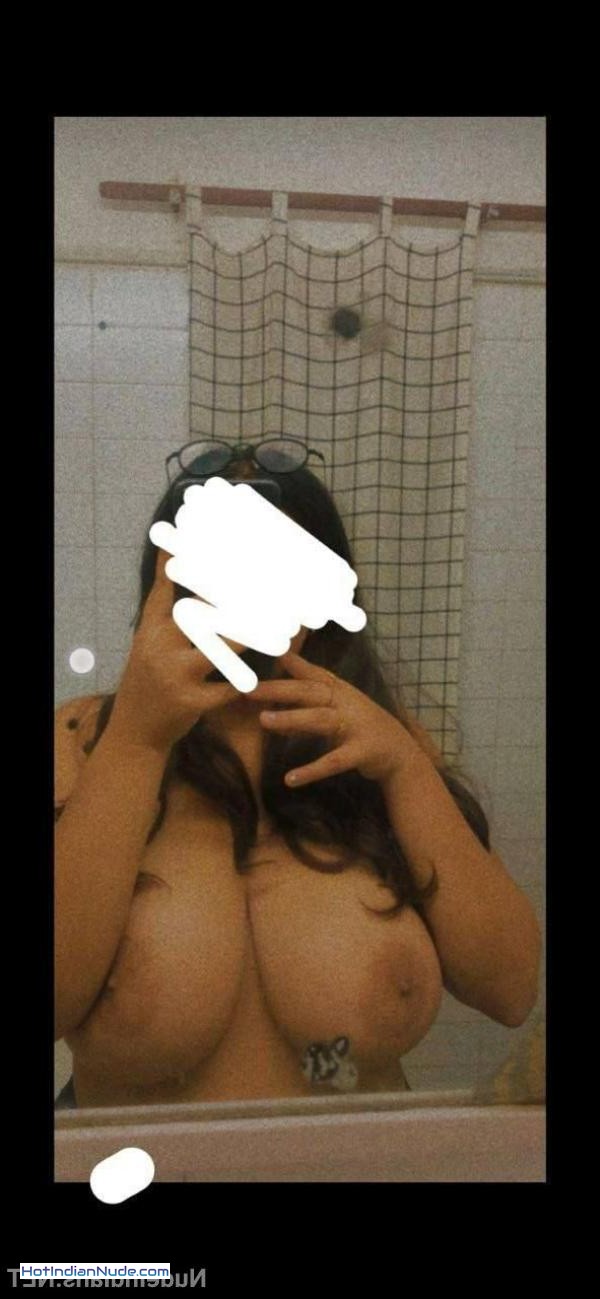 nude selfies big tits ki hot photos aur nude collection