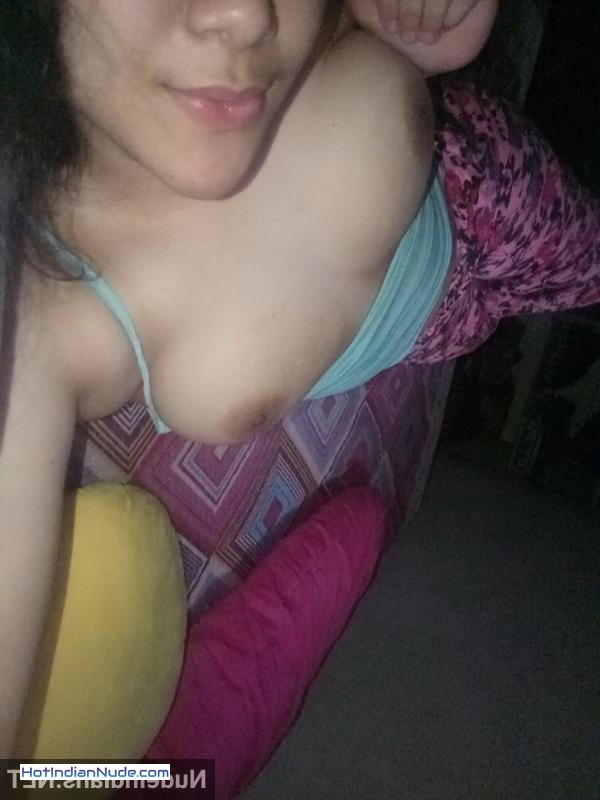 Desi Deewani Hijabi Babe Ki Chikni Chutti