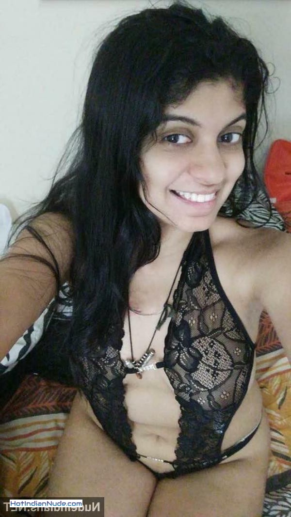 nude women with big booty ki nangi pics aur hot gallery - My big tits mallu GF Malavika taking cumshot after sex pics 118