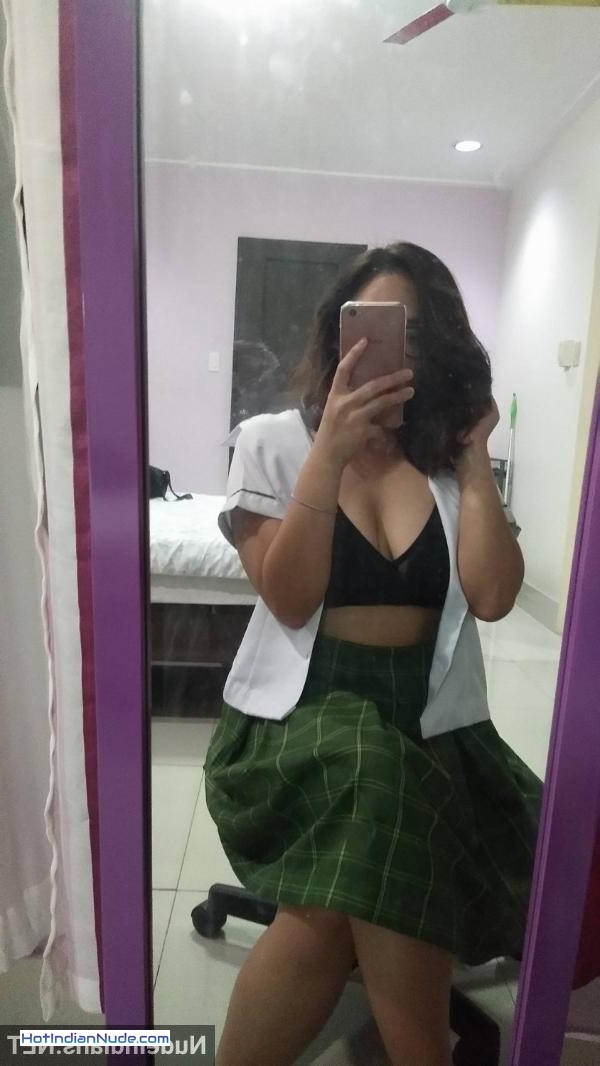 porn pics with big boobs ki nangi pics aur hot gallery - Gori Muslim girl flashing big boobs and pussy in hostel room 291