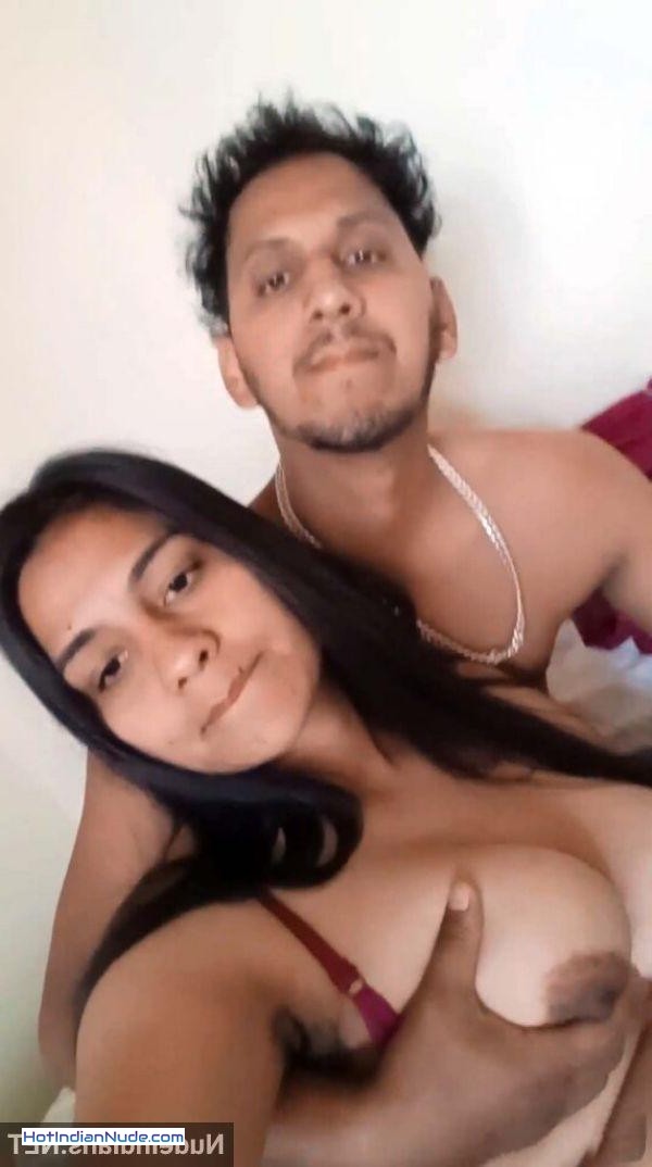 real moms nude photos ki nangi pics aur hot gallery - Naked mallu bhabhi romantic sex photos with husbands viral 805