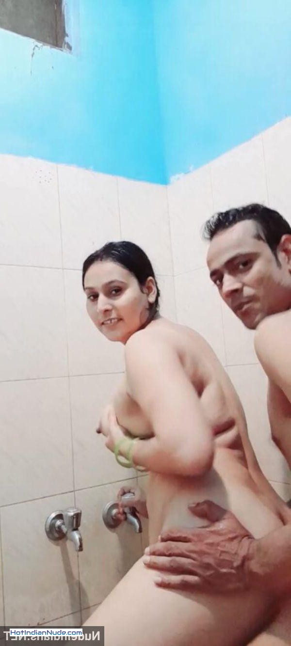 real moms nude photos ki nangi pics aur hot gallery - Naked mallu bhabhi romantic sex photos with husbands viral 805
