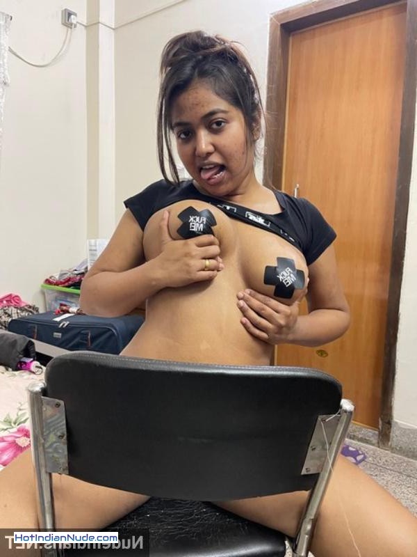 Hot Savita Bhabhi Nude Pics images leaked - full
