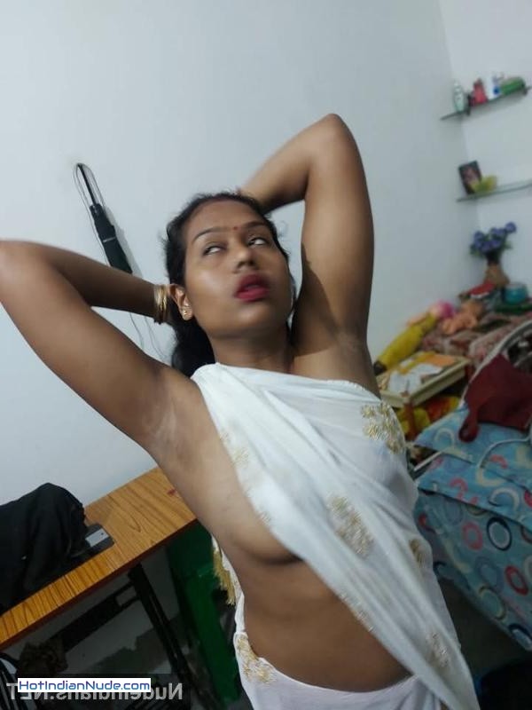 tamil aunty nude photos ki nangi pics aur hot gallery - Chennai aunty boobs xxx photos – Lusty MILF teasing in saree 49