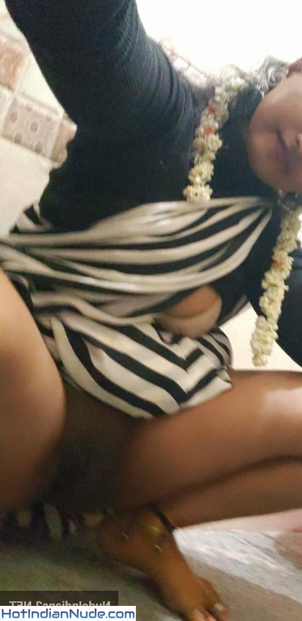 Trivandrum Bhabhi Desi Nude Desi Model