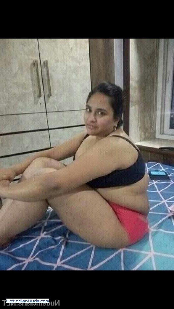 Mast xxx photos indian girls ka garm nazaara: Chubby school teacher bi