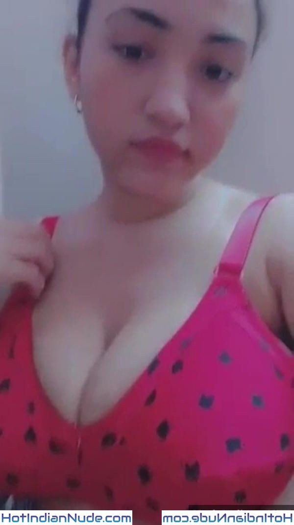 18 Desi Teen Perfect Tits Flashing