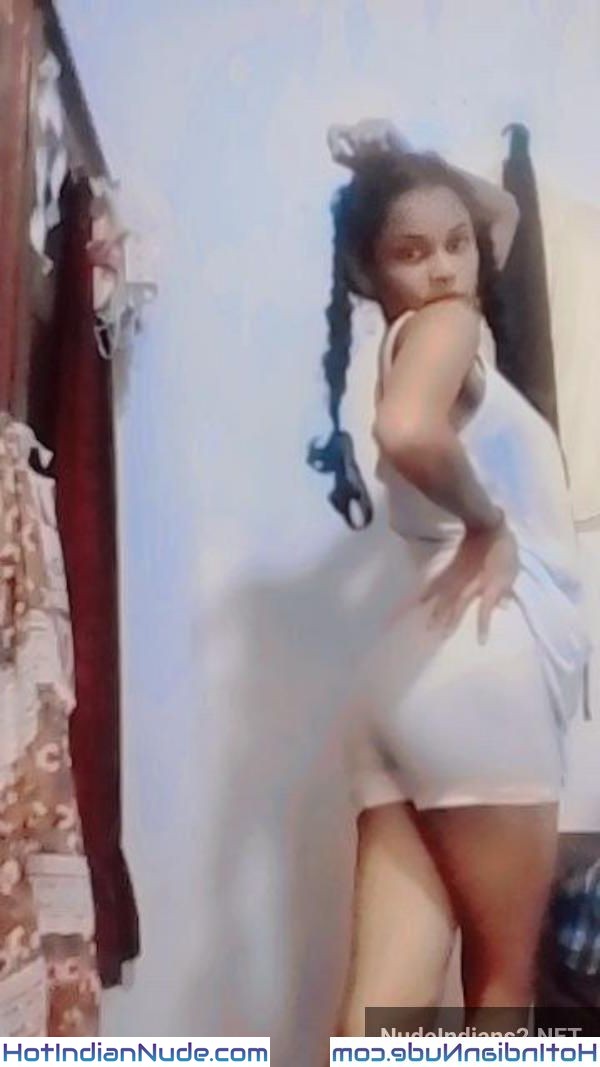 18+ Kochi mallu teen porn photos flashing bade chuchi aur gaand