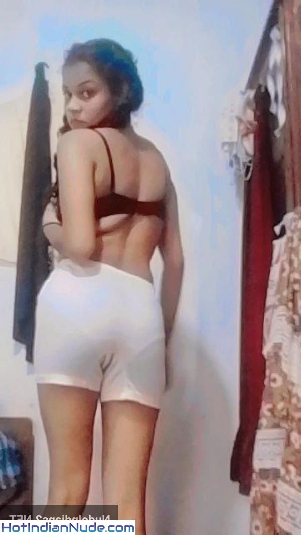18 Kochi Mallu Sexy Boobs Nude Pics