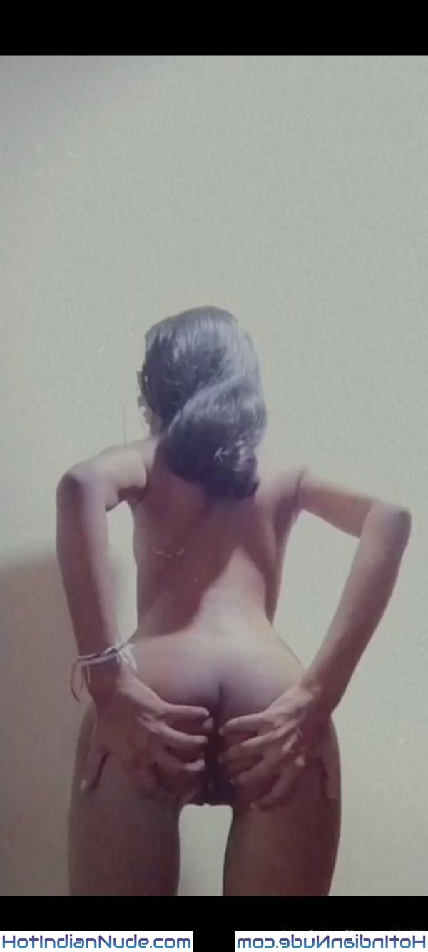 Nude Desi Aunty Photo