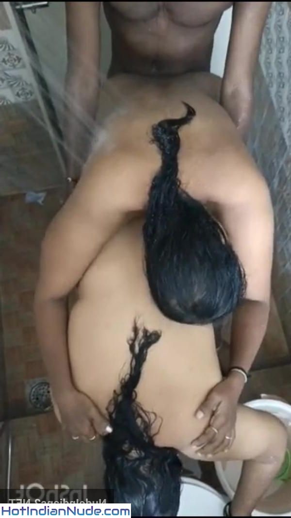 2 Tamil Aunty Nide Photos